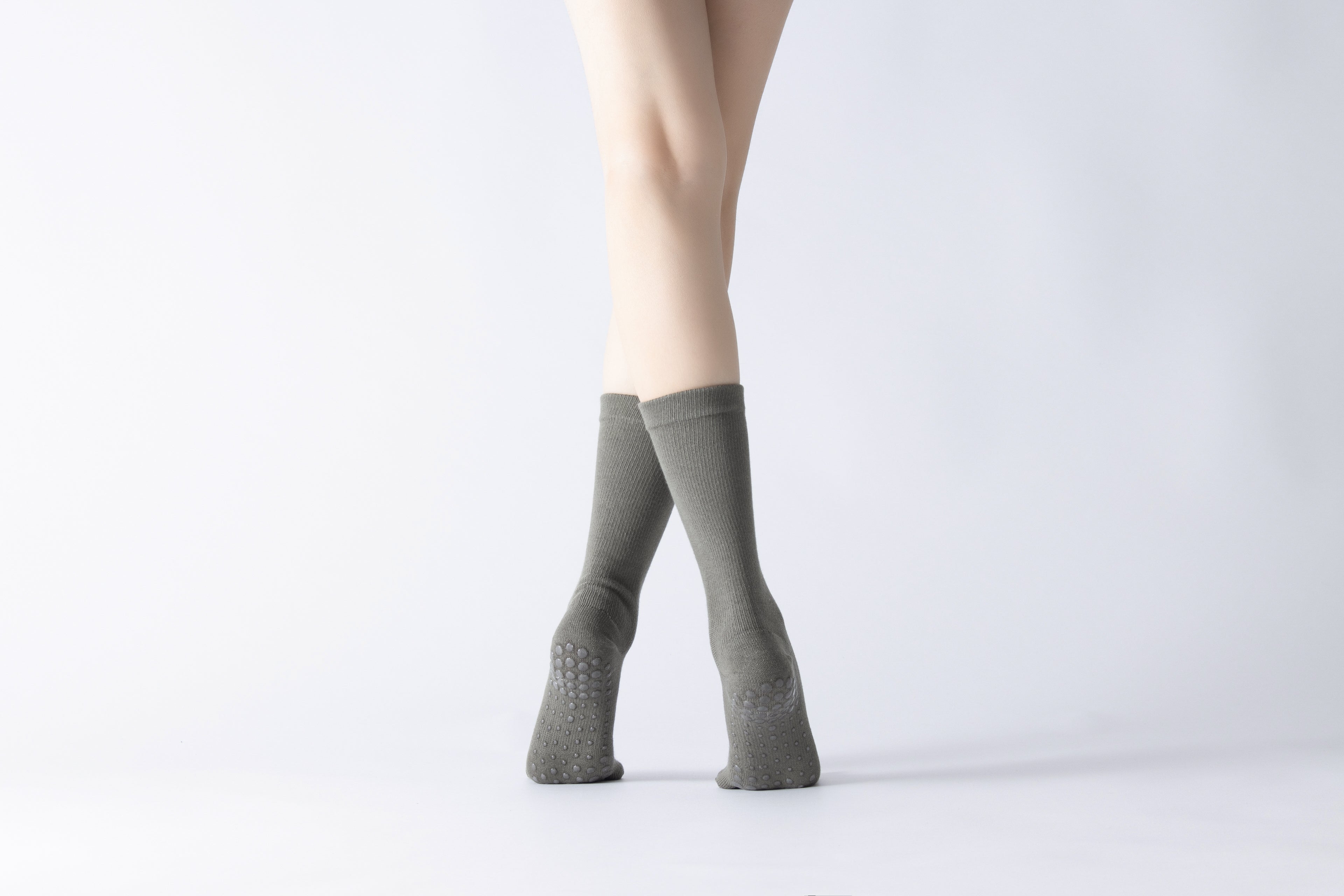 The Zenith Toe-separating Non-slip Yoga Socks