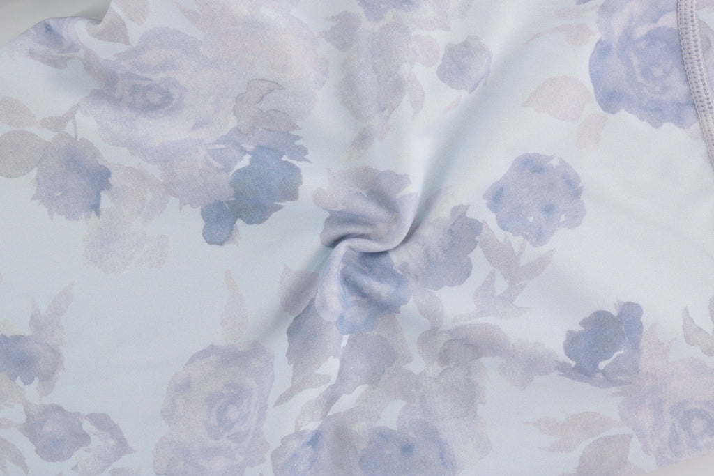 High Support Sports Bra with Chinese Knot Button Design