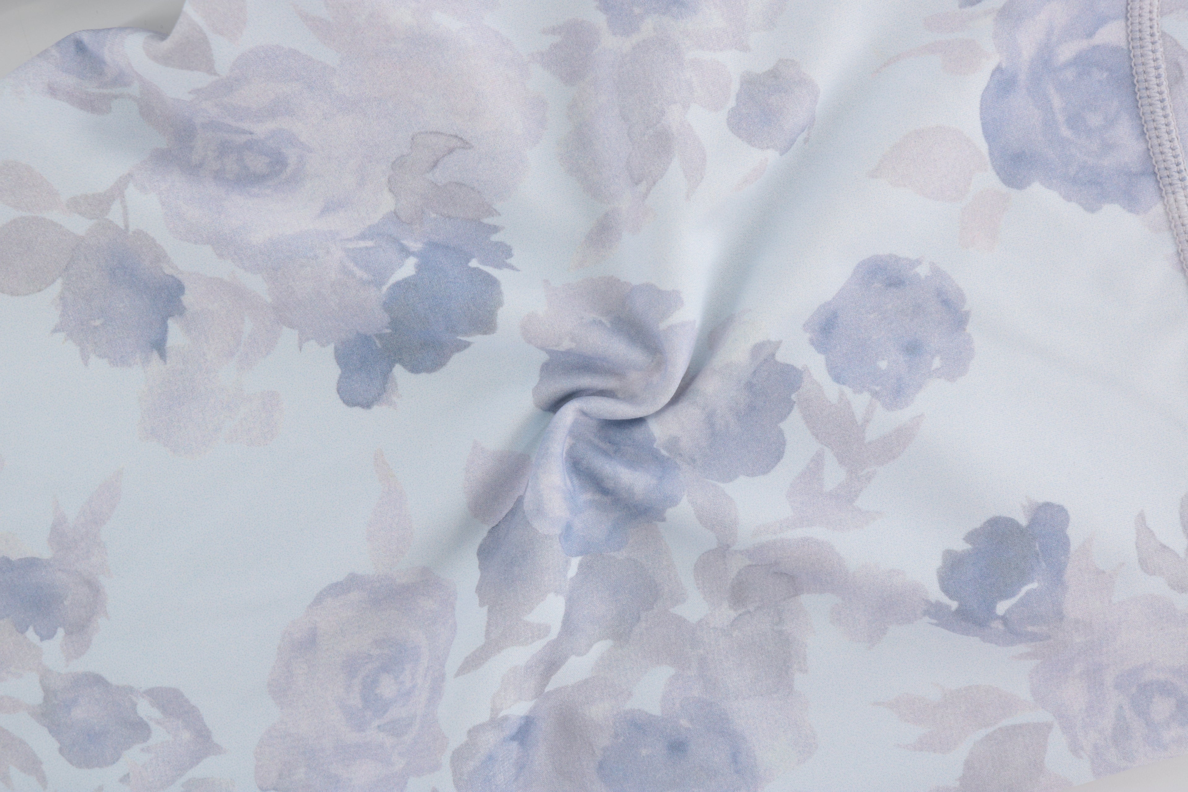 High Support Sports Bra with Chinese Knot Button Design