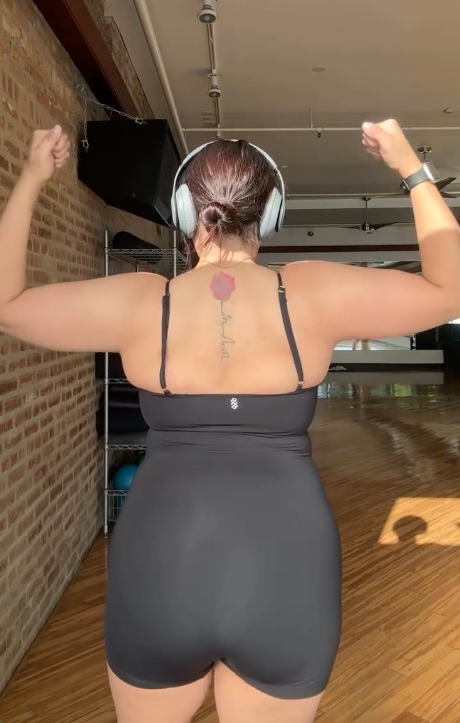 Body Hugging Sculpt & Seamless Bodysuit with Reflective Version