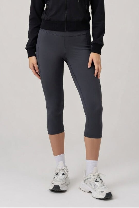 FLOW FLOW Leggings Sleek Seamless High-Waist 7/8 Cropped Leggings