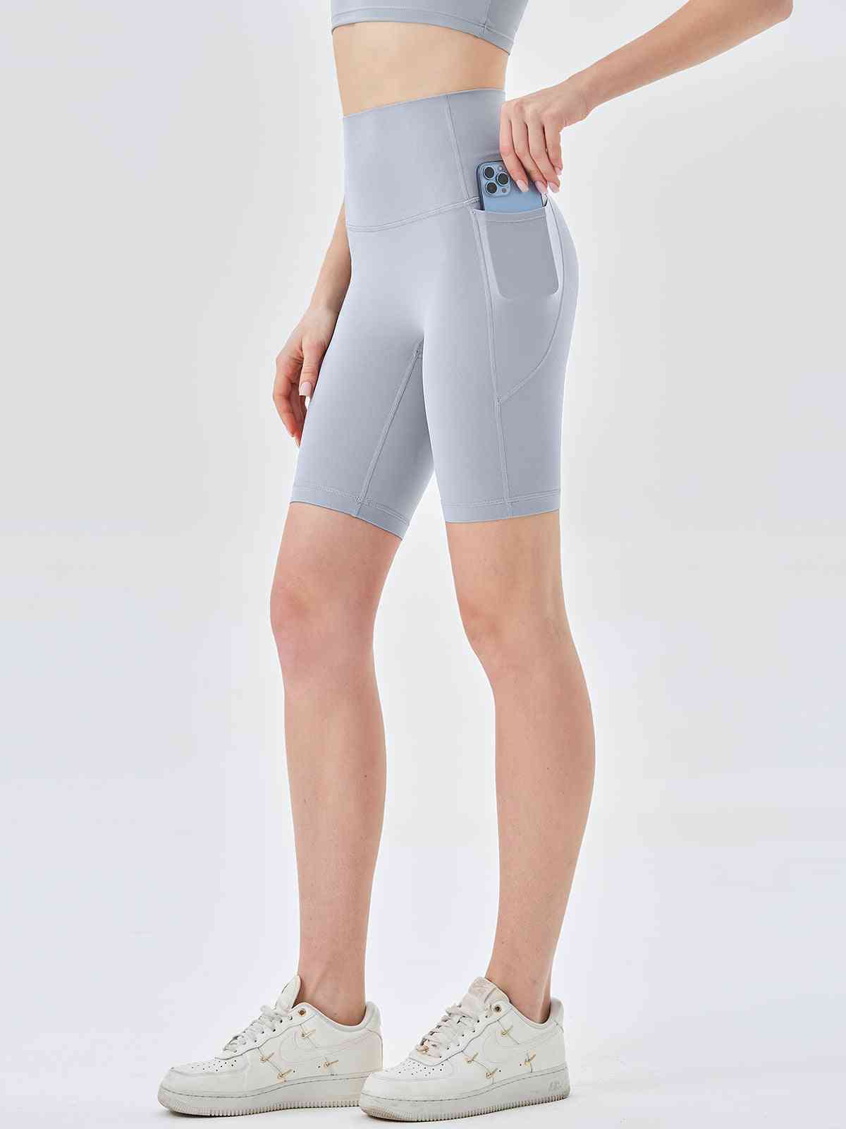 FLOW FLOW Shorts Flexible High-Waist Biker Shorts with Side Pocket