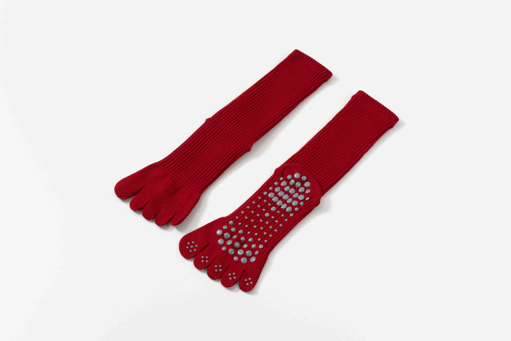 FLOW FLOW Socks Red Wine The Zenith Toe-separating Non-slip Grip Yoga Socks
