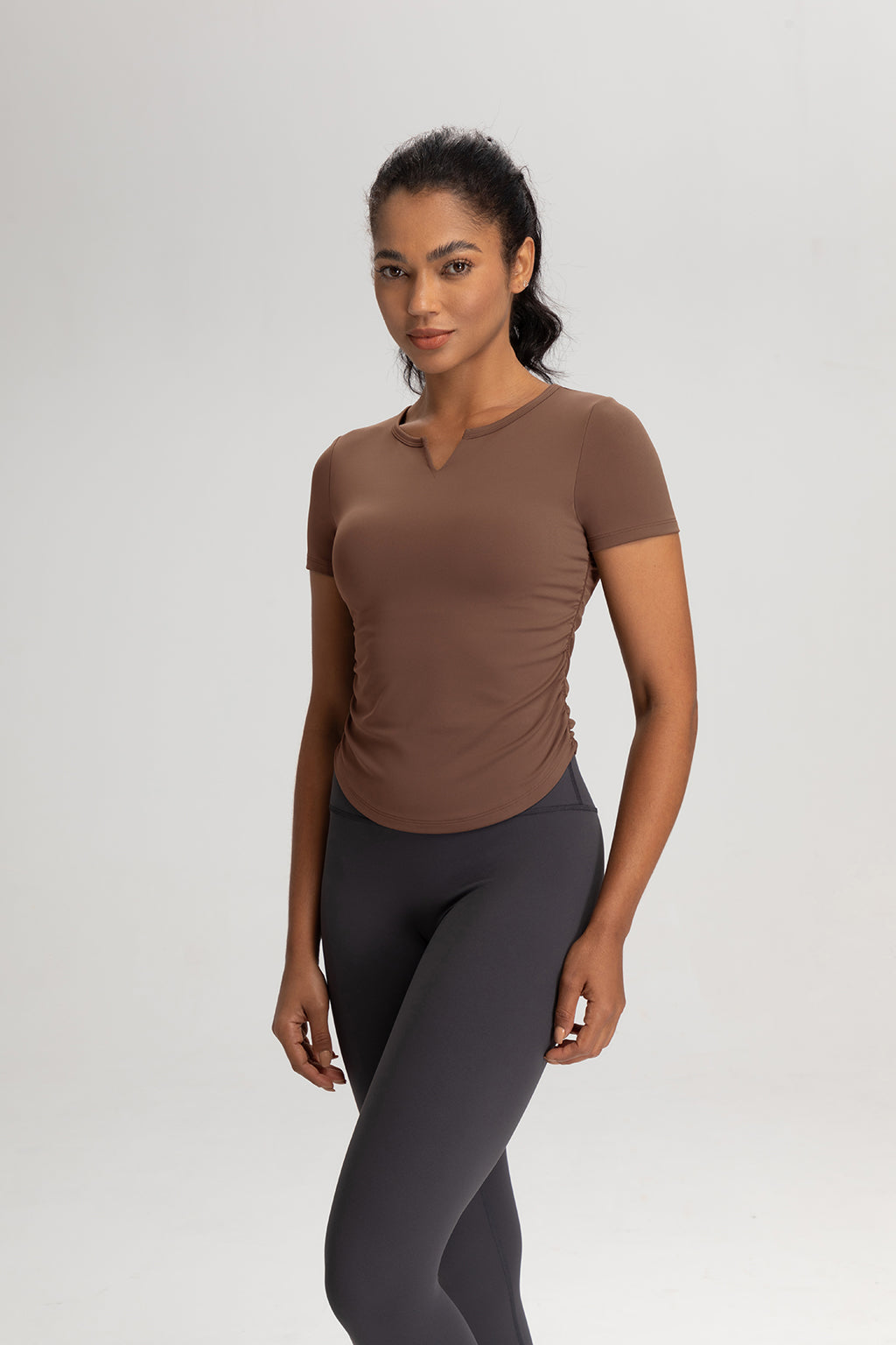 FLOW FLOW Top The Slim Fit V-Neck Athleisure Ruched T-Shirt with Built-in Pads
